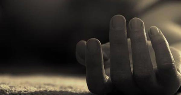 ผัวฉุนจัด เสยปลายคางเมียดับ-เพื่อนรักปางตาย หลังเห็นเล่นเซ็กส์กันคาตา ผัวฉุนจัด เสยปลายคางเมียดับ-เพื่อนรักปางตาย หลังเห็นเล่นเซ็กส์กันคาตา