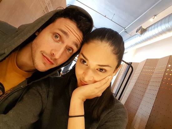 สยบข่าวรักร้าว ! หมอไมค์ ทวีตหวานเว่อร์ถึง ปิอา คุณคือนางงามของผมตลอดไป สยบข่าวรักร้าว ! หมอไมค์ ทวีตหวานเว่อร์ถึง ปิอา คุณคือนางงามของผมตลอดไป