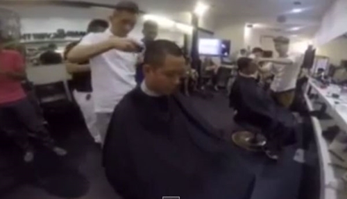 ตวน ฮุง นักร้องเวียดนาม ทำตามสัญญาโกนหัว ขอแค่สกินเฮด ตวน ฮุง นักร้องเวียดนาม ทำตามสัญญาโกนหัว ขอแค่สกินเฮด