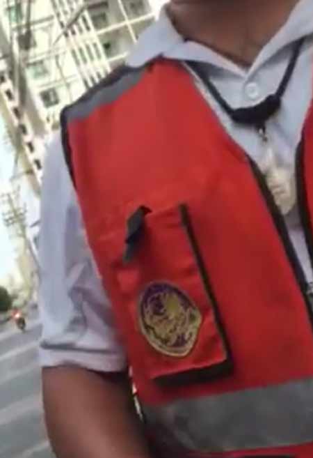 วินมอเตอร์ไซค์เจ้าถิ่นโวย นักศึกษาใช้แอพฯ เรียก Grab Bike ดึงกุญแจรถ-ไล่กลับ วินมอเตอร์ไซค์เจ้าถิ่นโวย นักศึกษาใช้แอพฯ เรียก Grab Bike ดึงกุญแจรถ-ไล่กลับ