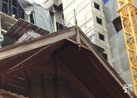 เจ้าของบ้านโบราณ ยืนกราน 80 ล้านก็ไม่ขาย หลังถูกขอซื้อเพื่อสร้างคอนโด เจ้าของบ้านโบราณ ยืนกราน 80 ล้านก็ไม่ขาย หลังถูกขอซื้อเพื่อสร้างคอนโด