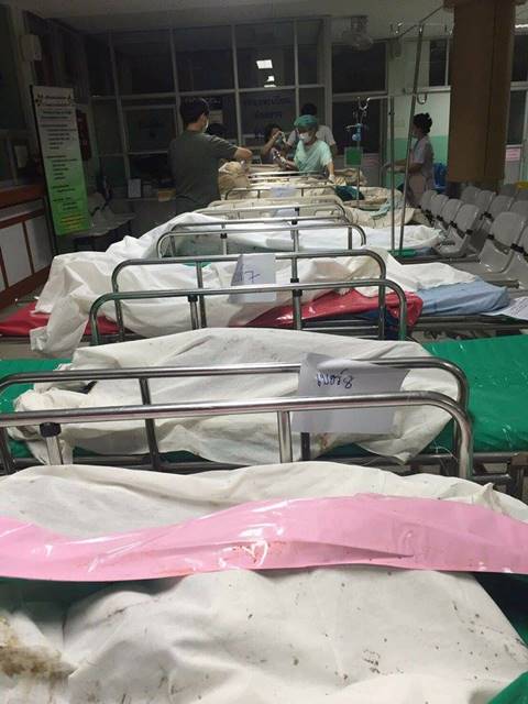 สลด ไฟไหม้หอพักโรงเรียนพิทักษ์เกียรติวิทยา เชียงราย ตาย 17 ศพ สลด ไฟไหม้หอพักโรงเรียนพิทักษ์เกียรติวิทยา เชียงราย ตาย 17 ศพ