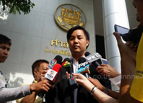 แทนทอง ธรรมวัฒนะ ขึ้นศาล คดีฟ้องขอคืนหุ้นตลาดยิ่งเจริญจากญาติ แทนทอง ธรรมวัฒนะ ขึ้นศาล คดีฟ้องขอคืนหุ้นตลาดยิ่งเจริญจากญาติ