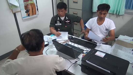 สลดสังคม สาว 15 ร้องถูกยายบังคับขายตัวจนท้อง-คลอดลูก สลดสังคม สาว 15 ร้องถูกยายบังคับขายตัวจนท้อง-คลอดลูก