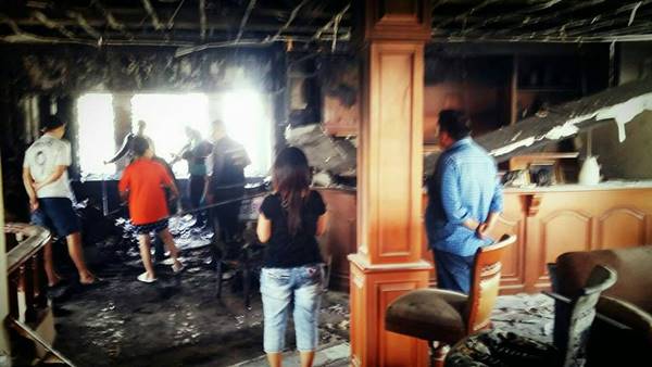 อริสมันต์ เผยไฟไหม้ห้องพระ เผาทุกอย่างราบ แต่พระบรมฉายาลักษณ์ไม่เป็นอะไร อริสมันต์ เผยไฟไหม้ห้องพระ เผาทุกอย่างราบ แต่พระบรมฉายาลักษณ์ไม่เป็นอะไร