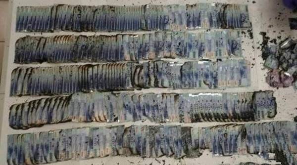 ยายวัย 80 ปี เผาเงินเก็บทั้งชีวิตกว่า 1 ล้านทิ้ง แต่เมื่อทราบเหตุผลแล้วถึงกับน้ำตาซึม ยายวัย 80 ปี เผาเงินเก็บทั้งชีวิตกว่า 1 ล้านทิ้ง แต่เมื่อทราบเหตุผลแล้วถึงกับน้ำตาซึม