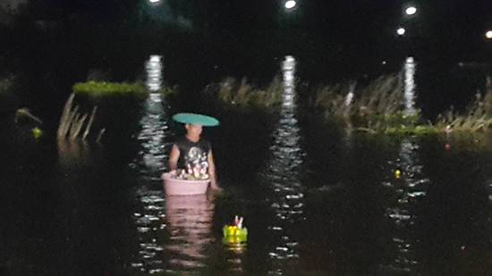 มาอีกแล้ว.. ดราม่าเก็บกระทงไปขายต่อ ชาวเน็ตถกสนั่น เหมาะสมหรือไม่ !? มาอีกแล้ว.. ดราม่าเก็บกระทงไปขายต่อ ชาวเน็ตถกสนั่น เหมาะสมหรือไม่ !?