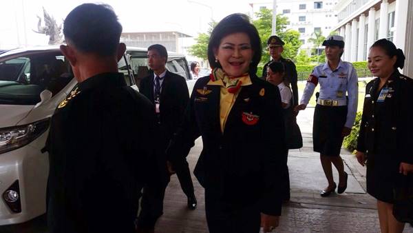 ผ่องพรรณ จันทร์โอชา กำลังใจดี ผ่องพรรณ จันทร์โอชา กำลังใจดี