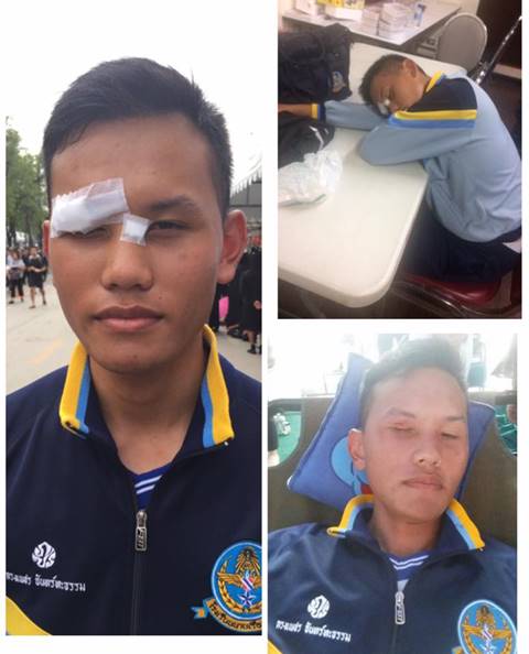 แห่ยกย่องนักเรียนนายเรืออากาศ ช่วยเด็กรอดตาย แม้คุมแถวสักการะพระบรมศพ แห่ยกย่องนักเรียนนายเรืออากาศ ช่วยเด็กรอดตาย แม้คุมแถวสักการะพระบรมศพ