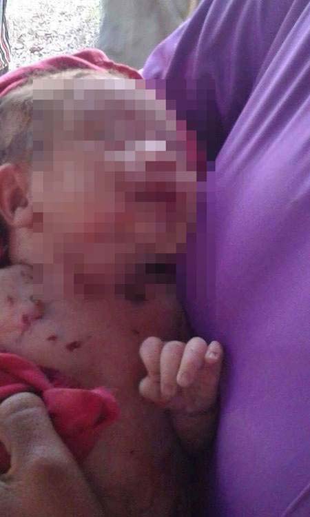 แม่ใจทมิฬฝังทารกน้อยทั้งเป็น ชาวบ้านผ่านมาเห็น-ช่วยรอดปาฏิหาริย์ แม่ใจทมิฬฝังทารกน้อยทั้งเป็น ชาวบ้านผ่านมาเห็น-ช่วยรอดปาฏิหาริย์