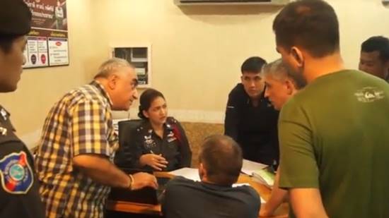 โจ๋พัทยารุมสกรัมนักท่องเที่ยวรัสเซีย โจ๋พัทยารุมสกรัมนักท่องเที่ยวรัสเซีย