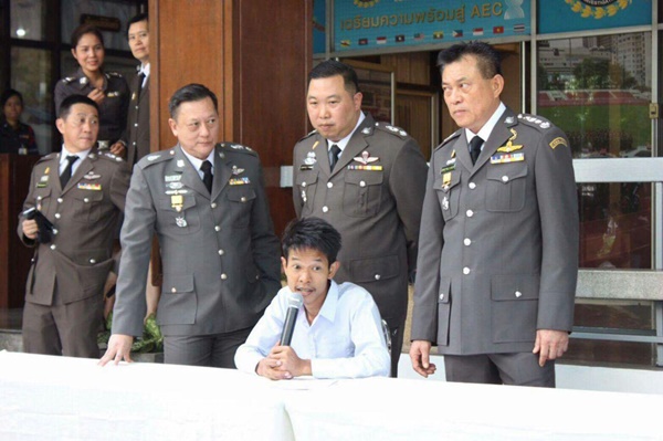 เพจนักเกรียนสวนกุหลาบ งัดหลักฐานครูตุ๋ยเด็ก ถามคนในคลิปไม่ใช่เยาวชนจริงหรือ ? เพจนักเกรียนสวนกุหลาบ งัดหลักฐานครูตุ๋ยเด็ก ถามคนในคลิปไม่ใช่เยาวชนจริงหรือ ?เพจนักเกรียนสวนกุหลาบ งัดหลักฐานครูตุ๋ยเด็ก ถามคนในคลิปไม่ใช่เยาวชนจริงหรือ ?