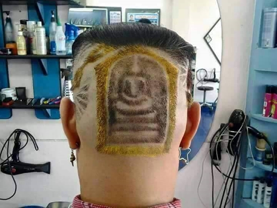 คอมเม้นท์กันครื้นเครง ! หนุ่มตัดผมไถเป็นทรงพระสมเด็จ คอมเม้นท์กันครื้นเครง ! หนุ่มตัดผมไถเป็นทรงพระสมเด็จ