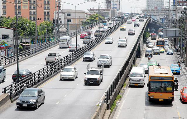 รฟม. ตัดสินใจแล้ว ทุบสะพานข้ามแยกรัชโยธินตามแผนเดิม ไม่หวั่นรถติด รฟม. ตัดสินใจแล้ว ทุบสะพานข้ามแยกรัชโยธินตามแผนเดิม ไม่หวั่นรถติด