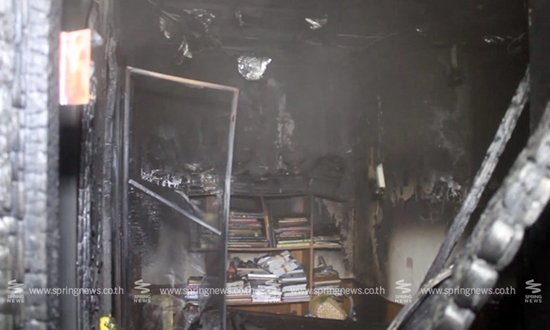 ไฟไหม้บ้าน ชวลิต ยงใจยุทธ กลางดึก ต้นเพลิงลามจากห้องพระ ไฟไหม้บ้าน ชวลิต ยงใจยุทธ กลางดึก ต้นเพลิงลามจากห้องพระ