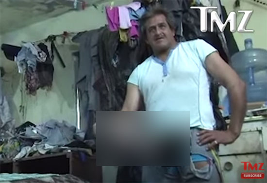 ลุงเจ้าโลกยาว 19 นิ้ว งัดของโชว์ พิสูจน์ของแท้ไม่โม้ หนักเกือบ 1 กก. ลุงเจ้าโลกยาว 19 นิ้ว งัดของโชว์ พิสูจน์ของแท้ไม่โม้ หนักเกือบ 1 กก.