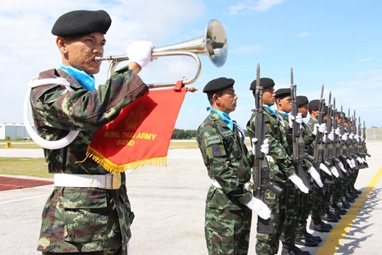 ญาติร่ำไห้ รับศพทหารใต้ตายในหน้าที่ เผยยังไม่ทันบวชตามสัญญา ญาติร่ำไห้ รับศพทหารใต้ตายในหน้าที่ เผยยังไม่ทันบวชตามสัญญา