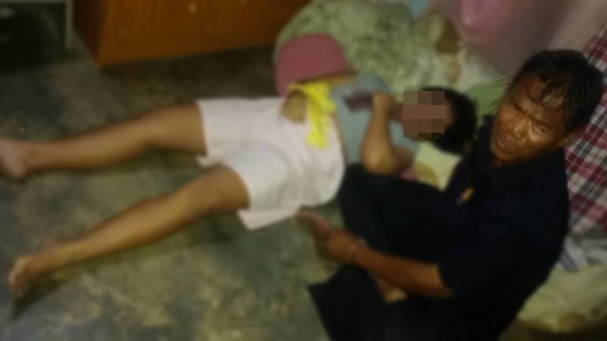 สลด...เด็กหญิงวัย 13 ผูกคอตายคาบ้าน ทิ้งจดหมายขอชดใช้กรรม สลด...เด็กหญิงวัย 13 ผูกคอตายคาบ้าน ทิ้งจดหมายขอชดใช้กรรม