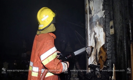 ไฟไหม้บ้าน ชวลิต ยงใจยุทธ กลางดึก ต้นเพลิงลามจากห้องพระ ไฟไหม้บ้าน ชวลิต ยงใจยุทธ กลางดึก ต้นเพลิงลามจากห้องพระ