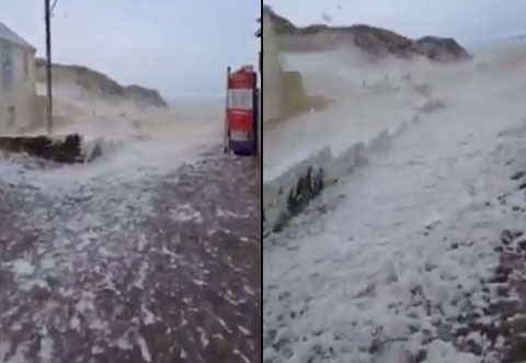 ปรากฏการณ์แปลก พายุลมแรงโถมซัดน้ำทะเลขึ้นฝั่งเป็นฟองโฟม (ชมคลิป) ปรากฏการณ์แปลก พายุลมแรงโถมซัดน้ำทะเลขึ้นฝั่งเป็นฟองโฟม (ชมคลิป)