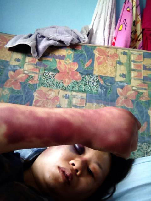 หึงโหด ! เห็นชื่อชายอื่นแท็กอยู่ในรูปลูก หึงโหด ! เห็นชื่อชายอื่นแท็กอยู่ในรูปลูก