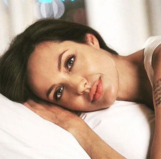 อาจารย์หนู กันภัย บินตรงกัมพูชา สักยันต์อักขระมงคลให้ แองเจลีนา โจลี อาจารย์หนู กันภัย บินตรงกัมพูชา สักยันต์อักขระมงคลให้ แองเจลีนา โจลี