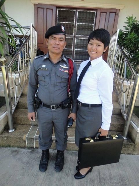 ชื่นชมตำรวจหนองคาย ฮีโร่ช่วยชีวิตเด็กวัย 14 จมน้ำ ชื่นชมตำรวจหนองคาย ฮีโร่ช่วยชีวิตเด็กวัย 14 จมน้ำ