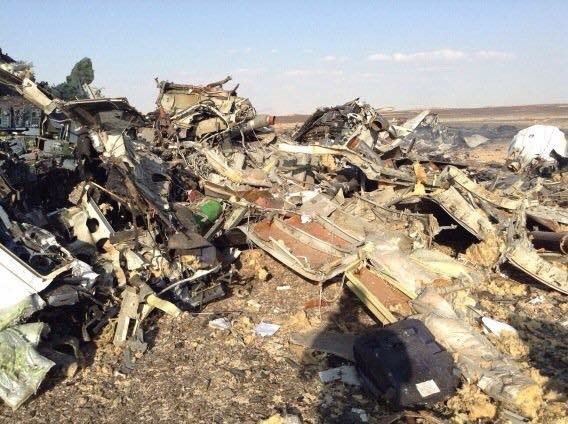 เผยภาพ-คลิปซากเครื่องบิน 7K9268 ตกในอียิปต์ กู้ศพได้กว่า 100 ศพแล้ว เผยภาพ-คลิปซากเครื่องบิน 7K9268 ตกในอียิปต์ กู้ศพได้กว่า 100 ศพแล้ว