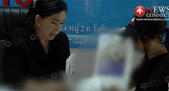 พริตตี้สาว โร่ร้องมูลนิธิปวีณาฯ ช่วย หลังถูกหมอเถื่อนฉีดนมเน่า พริตตี้สาว โร่ร้องมูลนิธิปวีณาฯ ช่วย หลังถูกหมอเถื่อนฉีดนมเน่า