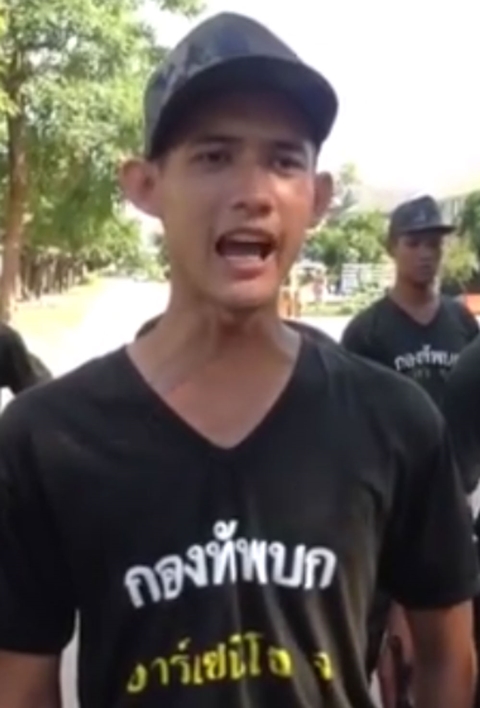 ทหารหนุ่มลูกครึ่ง สำนึกคุณแผ่นดิน ทหารหนุ่มลูกครึ่ง สำนึกคุณแผ่นดิน