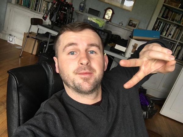 อื้อหือ... ฝรั่งคัดไทย ลายมือสวยงาม เป๊ะเว่อร์จนต้องขอยอมใจ ! อื้อหือ... ฝรั่งคัดไทย ลายมือสวยงาม เป๊ะเว่อร์จนต้องขอยอมใจ !