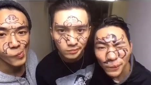 เทรนด์ใหม่มาแรง จีนฮิตแข่งเฟซแดนซิ่ง เต้นดุกดิกด้วยใบหน้า เทรนด์ใหม่มาแรง จีนฮิตแข่งเฟซแดนซิ่ง เต้นดุกดิกด้วยใบหน้า