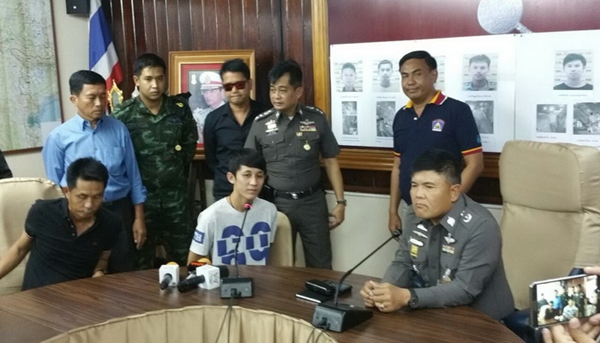 เกรงถูกรุมประชาทัณฑ์ ! ตำรวจคุมตัว วิท ชุกโดน ทำแผนแบบลับ ๆ เกรงถูกรุมประชาทัณฑ์ ! ตำรวจคุมตัว วิท ชุกโดน ทำแผนแบบลับ ๆ