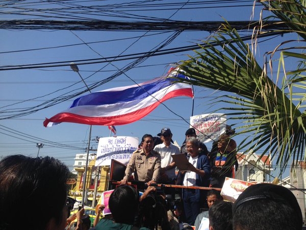 กลุ่มคัดด้านวัดธรรมกาย พอใจ หลังวัดสั่งระงับเดินธุดงค์ธรรมชัย ไม่มีกำหนด กลุ่มคัดด้านวัดธรรมกาย พอใจ หลังวัดสั่งระงับเดินธุดงค์ธรรมชัย ไม่มีกำหนด