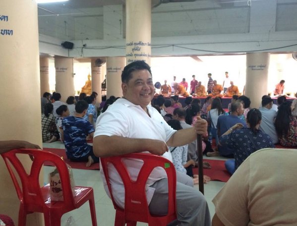 พูลผล อัศวเหม ลูกชายคนกลางของ วัฒนา อัศวเหม วูบหน้ากระแทกพื้นดับ พูลผล อัศวเหม ลูกชายคนกลางของ วัฒนา อัศวเหม วูบหน้ากระแทกพื้นดับ