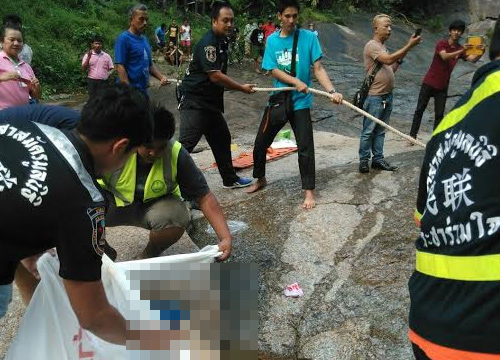 2 นักศึกษา ม.รังสิต ลงเล่นน้ำตกพรหมโลก ตกบ่อน้ำวน-ดับคู่ 2 นักศึกษา ม.รังสิต ลงเล่นน้ำตกพรหมโลก ตกบ่อน้ำวน-ดับคู่