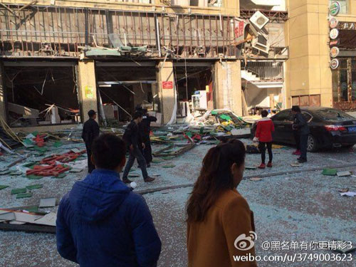 ร้านสุกี้หม้อต้มระเบิดยับเยินในจีน เจ็บ 10 ราย ร้านสุกี้หม้อต้มระเบิดยับเยินในจีน เจ็บ 10 ราย