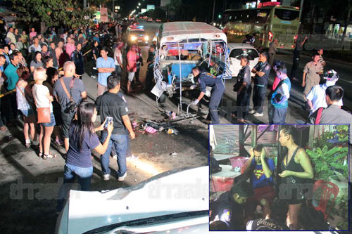 กระบะตีนผี ! ชนสนั่นสองแถวจอดติดไฟแดง นักท่องเที่ยวรัสเซียเจ็บระนาว กระบะตีนผี ! ชนสนั่นสองแถวจอดติดไฟแดง นักท่องเที่ยวรัสเซียเจ็บระนาว