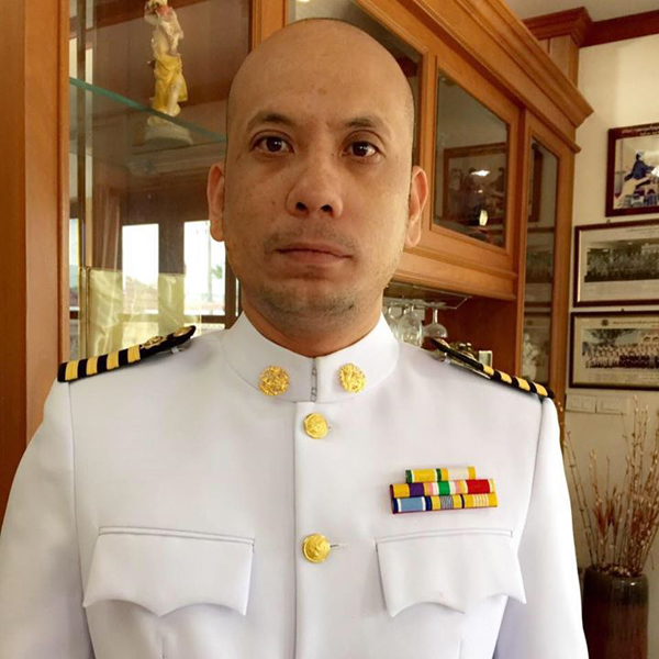 ผู้ใหญ่โอ๊ต บางปะหัน ผู้ใหญ่บ้านมาดเท่ หน้าเหมือน วิน ดีเซล เป๊ะเลย ! ผู้ใหญ่โอ๊ต บางปะหัน ผู้ใหญ่บ้านมาดเท่ หน้าเหมือน วิน ดีเซล เป๊ะเลย !