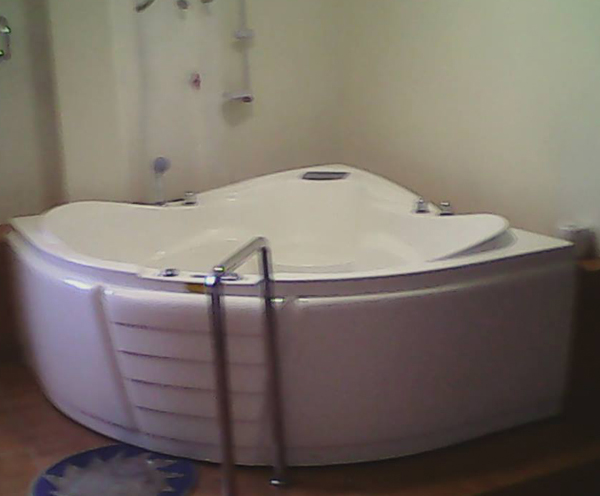 ยังจำได้ไหม ? หนุ่มเยอรมันขาบวมสุดแสบ โผล่อีก ! รอบนี้ไปขอทานฟิลิปปินส์ ยังจำได้ไหม ? หนุ่มเยอรมันขาบวมสุดแสบ โผล่อีก ! รอบนี้ไปขอทานฟิลิปปินส์