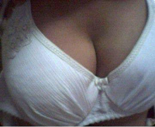 นักเรียนสาวแฉ รอง ผอ.โรงเรียนสตรีที่อุตรดิตถ์ ส่งไลน์หาเชิงชู้สาว นักเรียนสาวแฉ รอง ผอ.โรงเรียนสตรีที่อุตรดิตถ์ ส่งไลน์หาเชิงชู้สาว