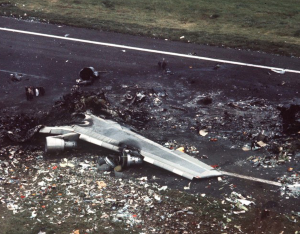 ย้อนอดีตอุบัติเหตุการบินช็อกโลก 583 ชีวิต สังเวยโบอิ้ง 2 ลำชนกัน ย้อนอดีตอุบัติเหตุการบินช็อกโลก 583 ชีวิต สังเวยโบอิ้ง 2 ลำชนกัน