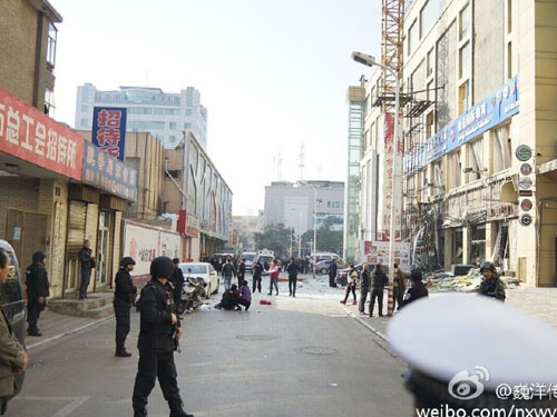 ร้านสุกี้หม้อต้มระเบิดยับเยินในจีน เจ็บ 10 ราย ร้านสุกี้หม้อต้มระเบิดยับเยินในจีน เจ็บ 10 ราย