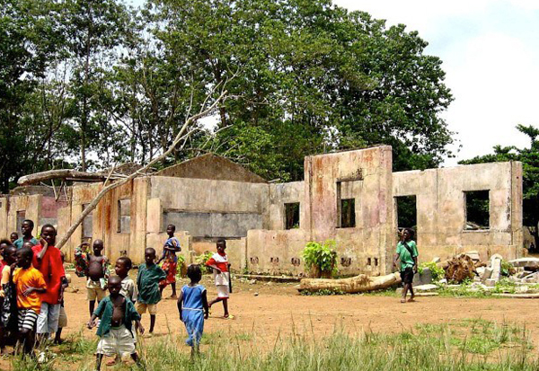 เปิดประวัติศาสตร์โหด 10 กองทัพจับเด็กไปตายในสนามรบ เปิดประวัติศาสตร์โหด 10 กองทัพจับเด็กไปตายในสนามรบ