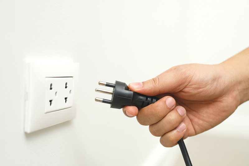 เครื่องใช้ไฟฟ้าไม่ควรถอดปลั๊ก เครื่องใช้ไฟฟ้าไม่ควรถอดปลั๊ก