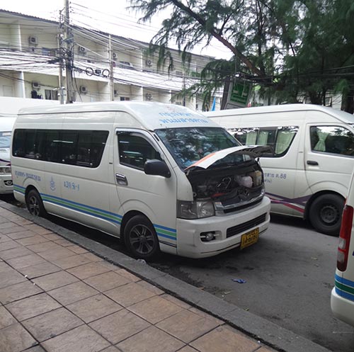 รถตู้ รถตู้