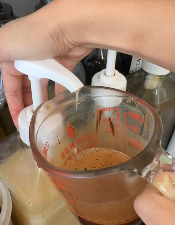 ลูกค้าสั่งกาแฟ ลูกค้าสั่งกาแฟ