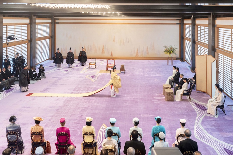 เจ้าชายฮิซาฮิโตะ เข้าพิธีบรรลุนิติภาวะ เจ้าชายฮิซาฮิโตะ เข้าพิธีบรรลุนิติภาวะ