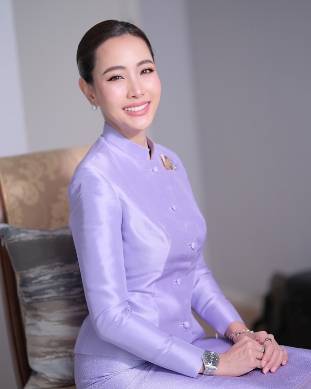 จ๋า ธนนนท์ นิรามิษ ภรรยา อนุทิน ชาญวีรกูล จ๋า ธนนนท์ นิรามิษ ภรรยา อนุทิน ชาญวีรกูล