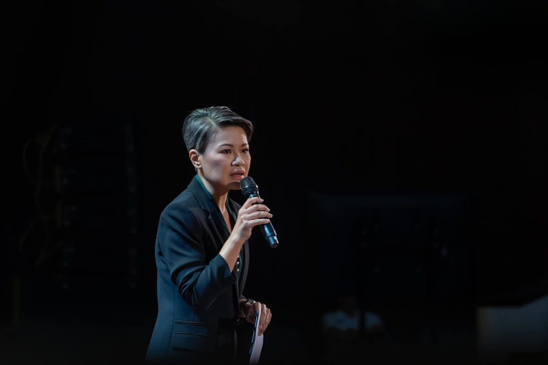 แอ้ม สโรชา ชักเกร็งหมดสติ หลังป่วยมะเร็ง แอ้ม สโรชา ชักเกร็งหมดสติ หลังป่วยมะเร็ง